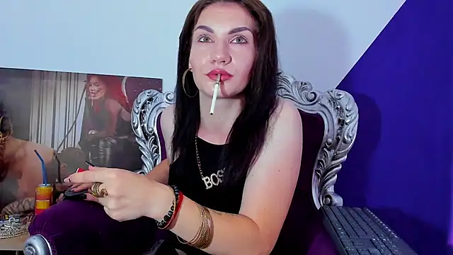 Snapshot of MistressKasandra chatting on May 2026 04:29:01 AM MistressKasandra online show from May 2026 04:29:01 AM