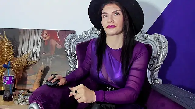 Snapshot of MistressKasandra chatting on May 2026 04:00:02 AM MistressKasandra online show from May 2026 04:00:02 AM