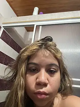 Snapshot of M1la_18 chatting on June 2026 05:47:02 AM M1la 18 online show from June 2026 05:47:02 AM