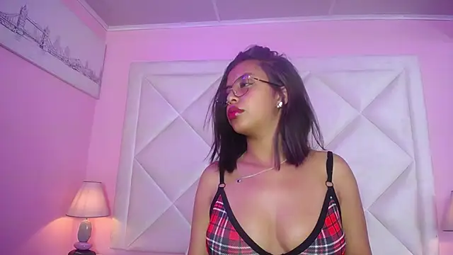 Tinaa Monroe online show from May 2026 06:22:01 AM