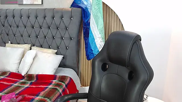 Snapshot of Anaciet_Evans chatting on July 2026 04:12:02 AM Anaciet Evans online show from July 2026 04:12:02 AM