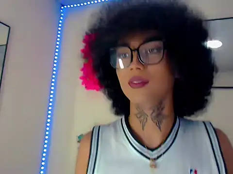 Snapshot of Darianna_A chatting on April 2026 10:05:01 PM Darianna A online show from April 2026 10:05:01 PM