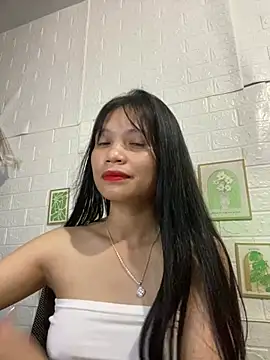 -Lucie-e online show from May 2026 02:23:01 PM