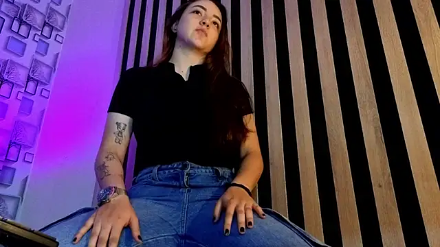 LexavegA online show from April 2026 11:07:02 PM