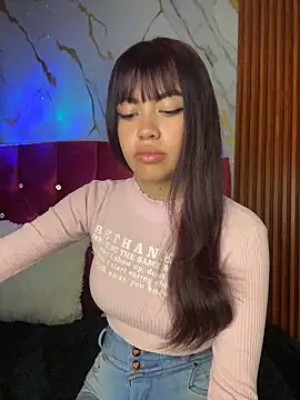 kira ec online show from May 2026 05:32:02 PM