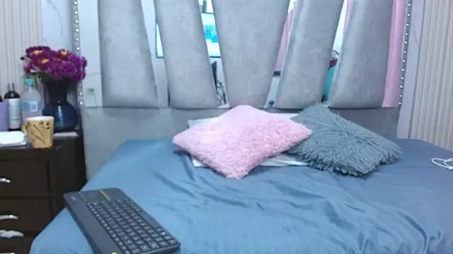 CarlaSpenser online show from April 2026 03:13:02 AM