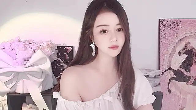 Moon-66 online show from April 2026 11:35:01 PM