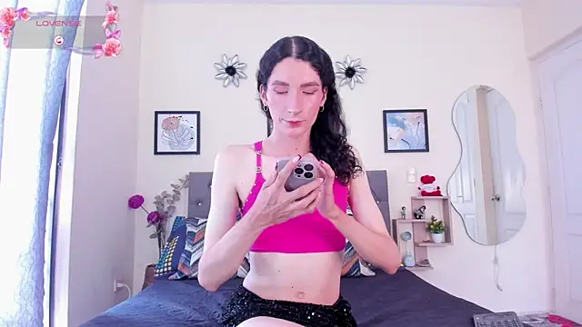 viioleta queen online show from June 2026 07:52:02 PM