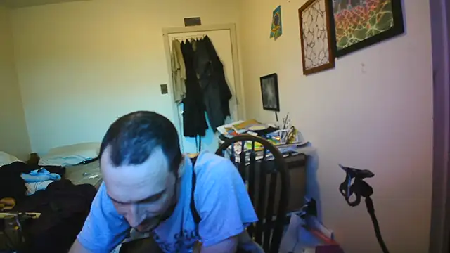 JohnnyMoves online show from July 2026 11:42:02 PM