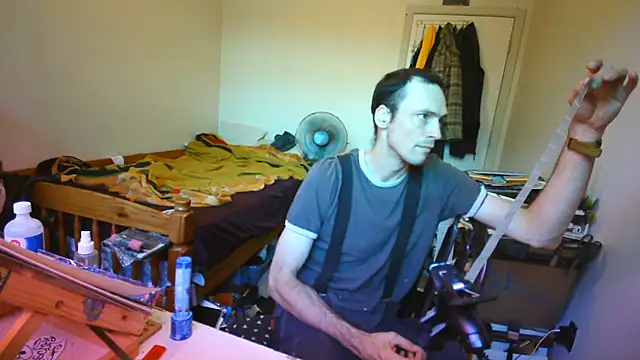 JohnnyMoves online show from August 2026 08:04:01 PM