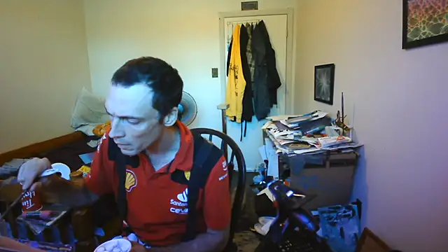 JohnnyMoves online show from August 2026 10:47:02 PM