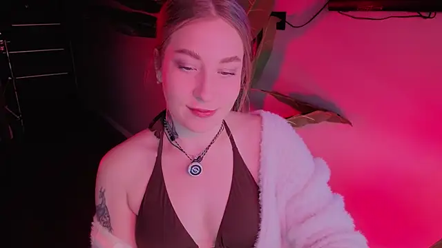 Snapshot of ShowmeYourfetish chatting on June 2026 04:34:01 AM ShowmeYourfetish online show from June 2026 04:34:01 AM