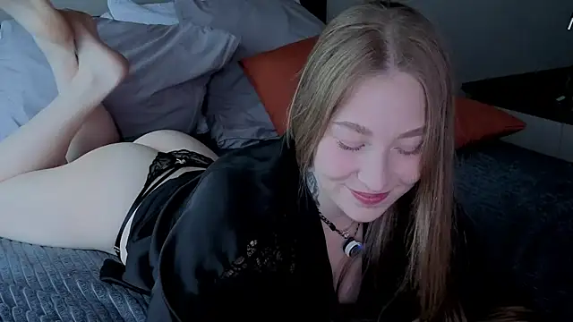 Snapshot of ShowmeYourfetish chatting on June 2026 05:37:02 AM ShowmeYourfetish online show from June 2026 05:37:02 AM