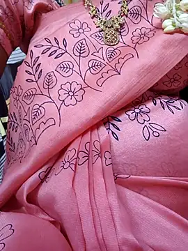 icenila online show from April 2026 03:46:01 PM