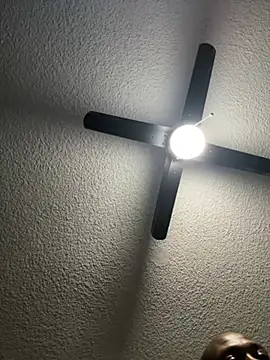 LoVEiSMor online show from April 2026 08:15:02 AM