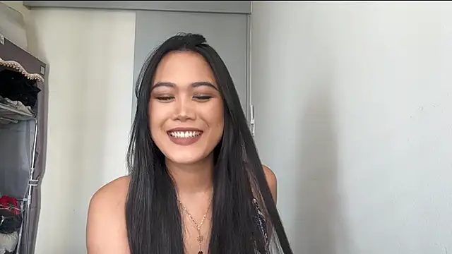 MaggieCahue online show from April 2026 05:21:02 AM