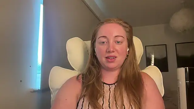 arielsweetieee online show from May 2026 05:11:01 PM