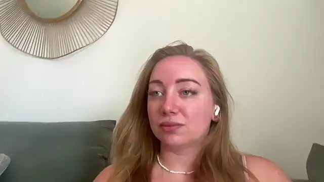 Snapshot of arielsweetieee chatting on July 2026 10:21:01 AM arielsweetieee online show from July 2026 10:21:01 AM