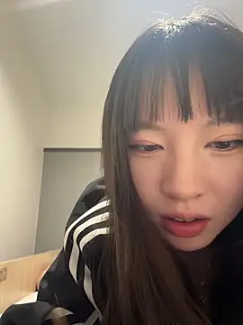 Snapshot of nide-baby chatting on May 2026 01:04:03 AM nide-baby online show from May 2026 01:04:03 AM