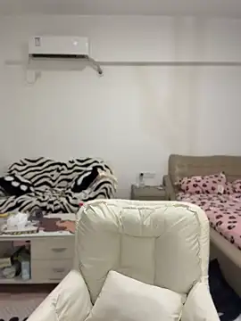Snapshot of nide-baby chatting on May 2026 01:27:01 AM nide-baby online show from May 2026 01:27:01 AM