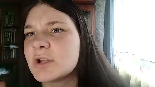 BeatriceMolands online show from May 2026 01:40:01 PM
