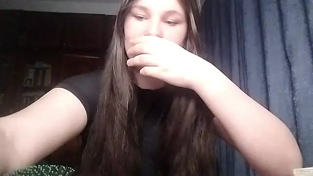 BeatriceMolands online show from April 2026 06:36:02 PM