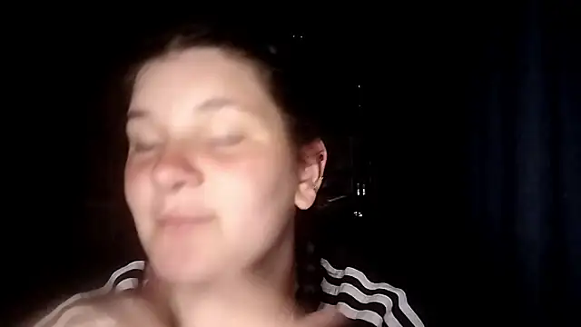 BeatriceMolands online show from May 2026 06:50:01 PM
