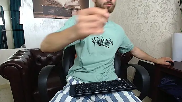 KyloEast online show from July 2026 04:24:02 AM