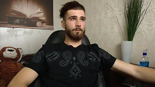 KyloEast online show from June 2026 08:47:01 AM
