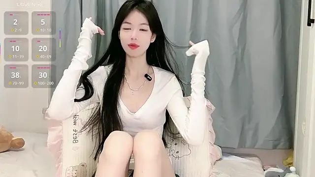 Snapshot of XiaoMei-iiiiii chatting on May 2026 06:50:01 AM XiaoMei-iiiiii online show from May 2026 06:50:01 AM