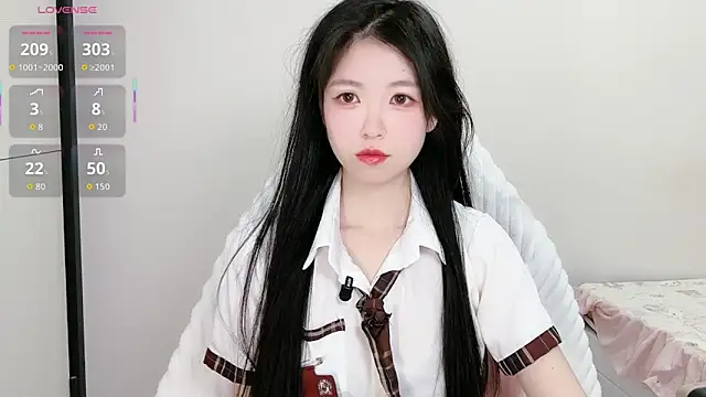 XiaoMei-iiiiii online show from April 2026 06:08:02 PM