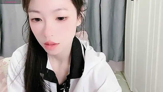Snapshot of XiaoMei-iiiiii chatting on May 2026 07:04:02 AM XiaoMei-iiiiii online show from May 2026 07:04:02 AM