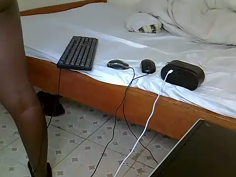 Minniemore online show from April 2026 10:28:01 AM