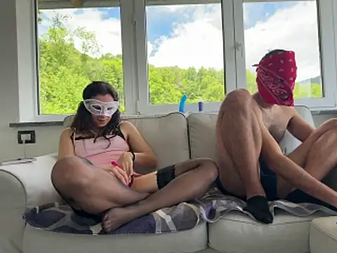 KittyandTeddy online show from May 2026 12:04:02 PM