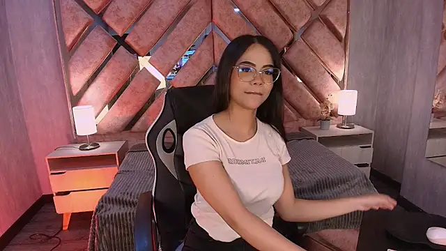 Susan Voltaire online show from April 2026 11:35:01 AM