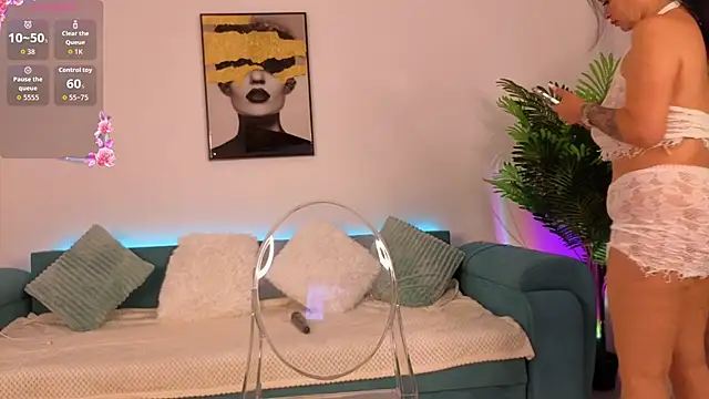 RebeccaSinXX online show from June 2026 07:18:02 AM