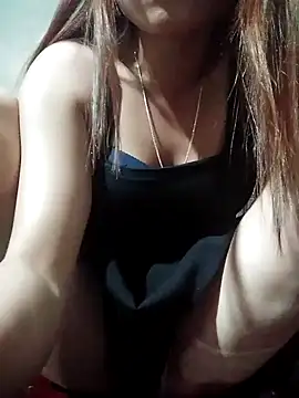 Zara-Lina online show from May 2026 01:06:01 PM