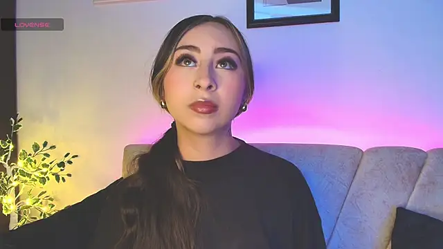 Cloe martinezz  online show from April 2026 05:21:01 AM