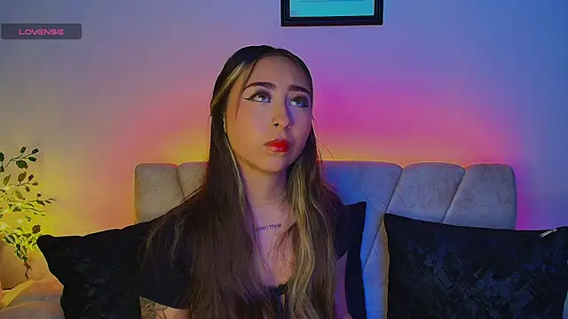 Cloe martinezz  online show from May 2026 10:17:01 PM