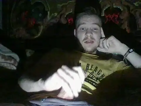 Leuzus online show from April 2026 09:39:33 PM