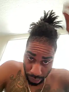 dsddy1912 online show from April 2026 05:25:01 PM