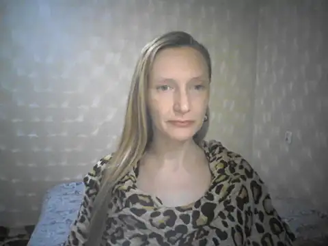 LunaBelle8 online show from April 2026 05:38:02 PM