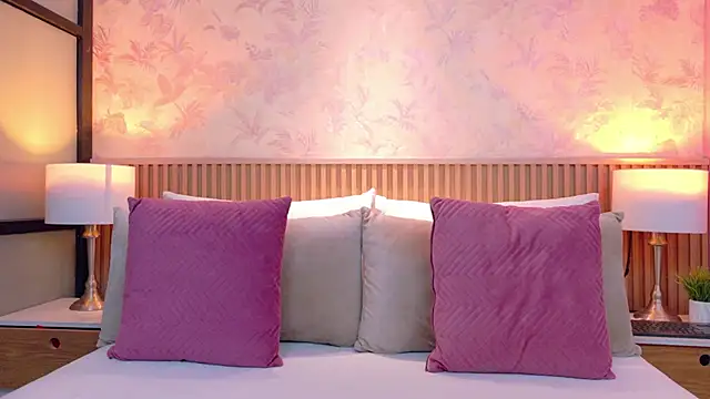 Darcy glow  online show from May 2026 11:38:01 AM