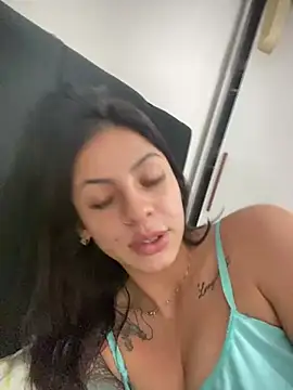 Livia-cortez online show from April 2026 03:07:01 PM