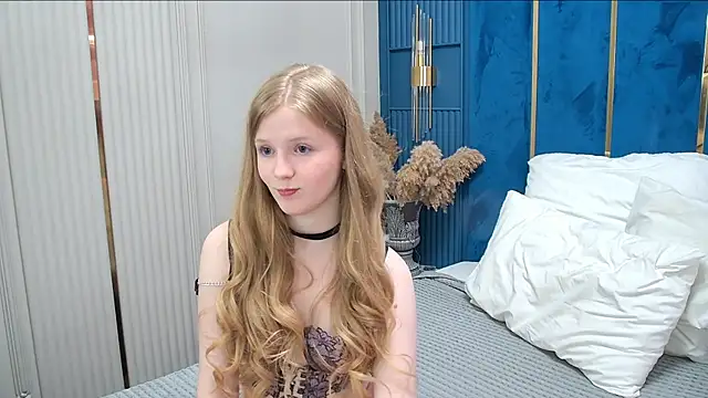 Snapshot of LilianHowards chatting on June 2026 01:23:01 PM LilianHowards online show from June 2026 01:23:01 PM