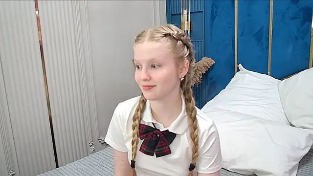 Snapshot of LilianHowards chatting on May 2026 09:48:01 AM LilianHowards online show from May 2026 09:48:01 AM