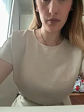 SchmuseBunny online show from April 2026 02:51:01 PM