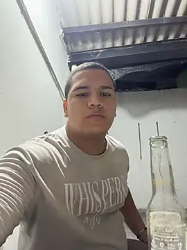 Snapshot of Patricio_02 chatting on June 2026 03:58:02 AM Patricio 02 online show from June 2026 03:58:02 AM