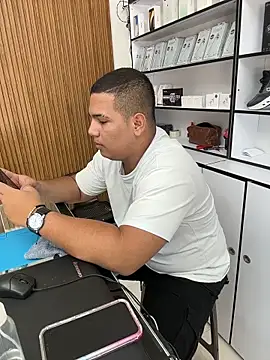 Snapshot of Patricio_02 chatting on May 2026 03:54:01 PM Patricio 02 online show from May 2026 03:54:01 PM