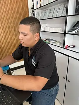 Snapshot of Patricio_02 chatting on April 2026 08:48:01 PM Patricio 02 online show from April 2026 08:48:01 PM